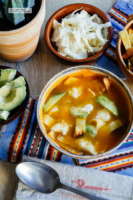 Sopa de tortilla a la mexicana. Receta fácil