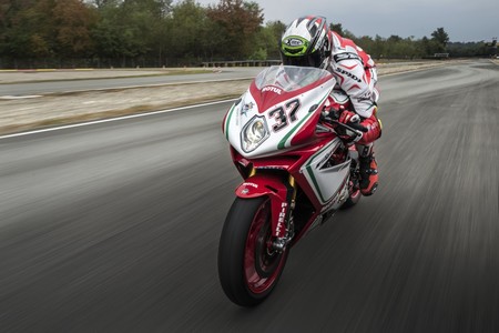 Mv Agusta F4 1