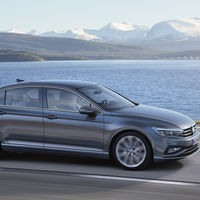 El Volkswagen Passat 2019 ya tiene precio para España: partirá en su variante más básica de los 33.520 euros