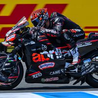 La última virguería técnica de Aprilia en MotoGP es este alerón en el asiento que revoluciona el concepto de Ducati 