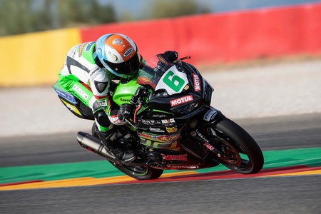 Jeffrey Buis repite victoria en MotorLand para quitarle a Ana Carrasco el liderato de Supersport 300