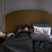 Pare de fazer isso antes de dormir: a ciência explica por que fechar a porta do quarto está arruinando o seu descanso 