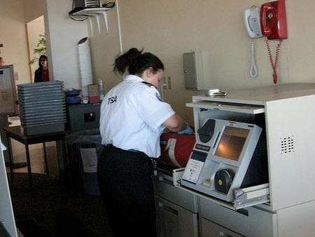 Mas medidas de seguridad en aeropuertos de Estados Unidos