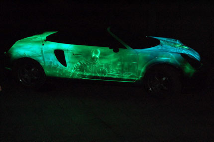 Toyota MR-2 fluorescente