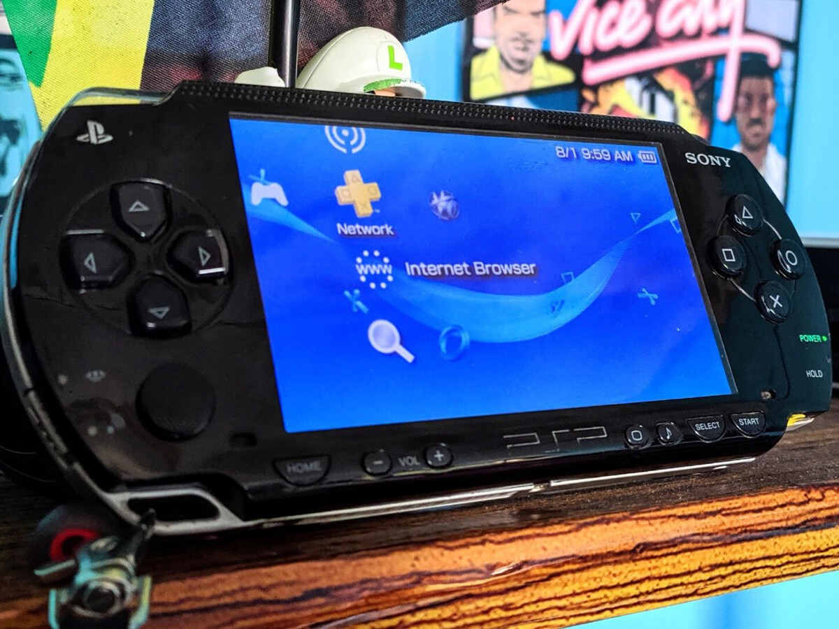 Alguien en Internet mostró que su vieja PSP hace algo que la