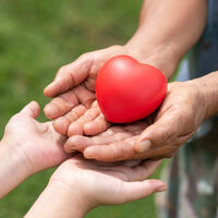 Cómo y dónde hacer donaciones a Ucrania de ropa y artículos para bebés y niños