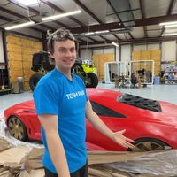 Un youtuber pide un Bugatti de 26.000 euros por Temu y pasa lo que cualquiera podría suponer