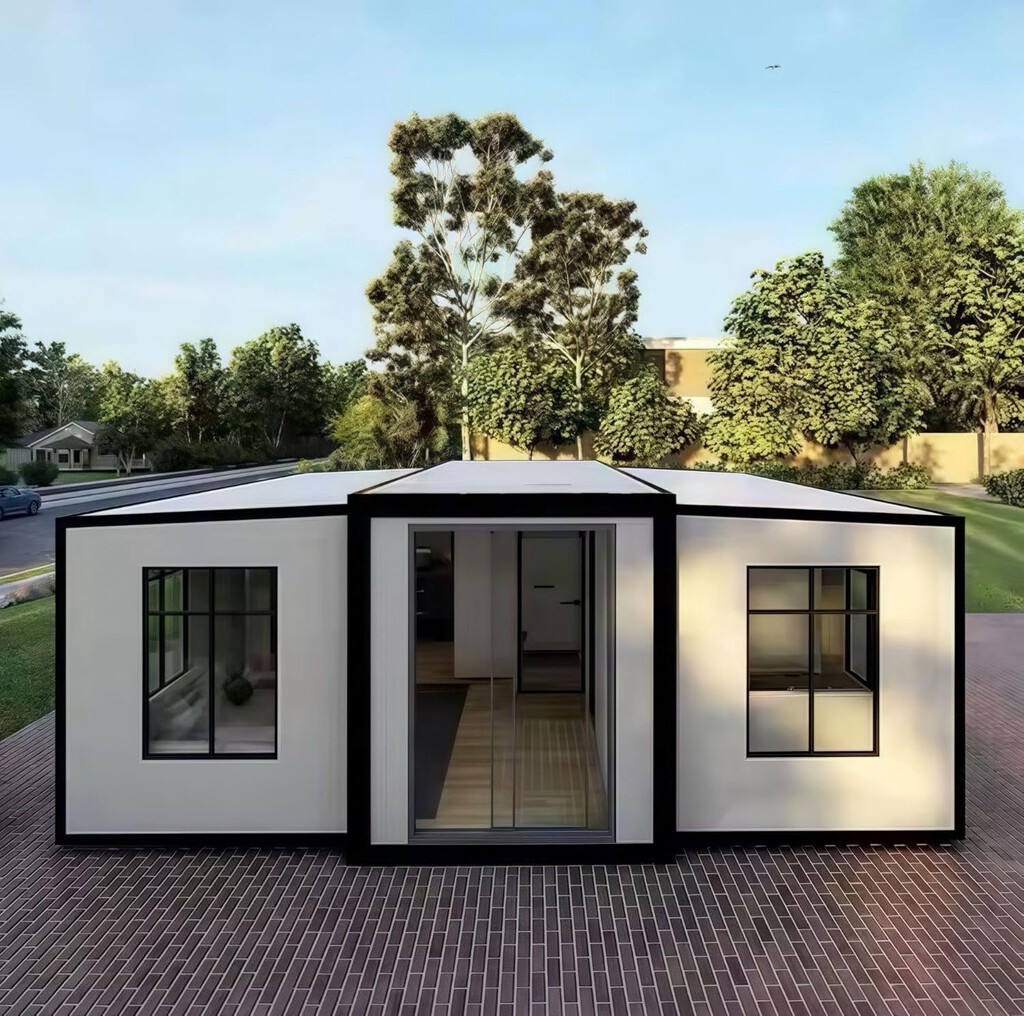 Hemos fichado en Amazon una casa prefabricada por menos de 7.000 euros: tiene un diseño plegable y hasta cuatro dormitorios
