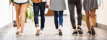 ¿Cursar toda la etapa educativa en el mismo colegio o cambiar de centro?: analizamos las ventajas y desventajas de ambas opciones