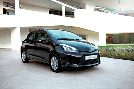 Puesta a punto del coche híbrido: todo listo para las vacaciones