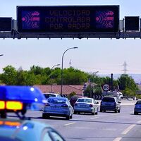 La DGT recuerda el peligro de sucumbir al efecto manada y pide respetar los límites de velocidad