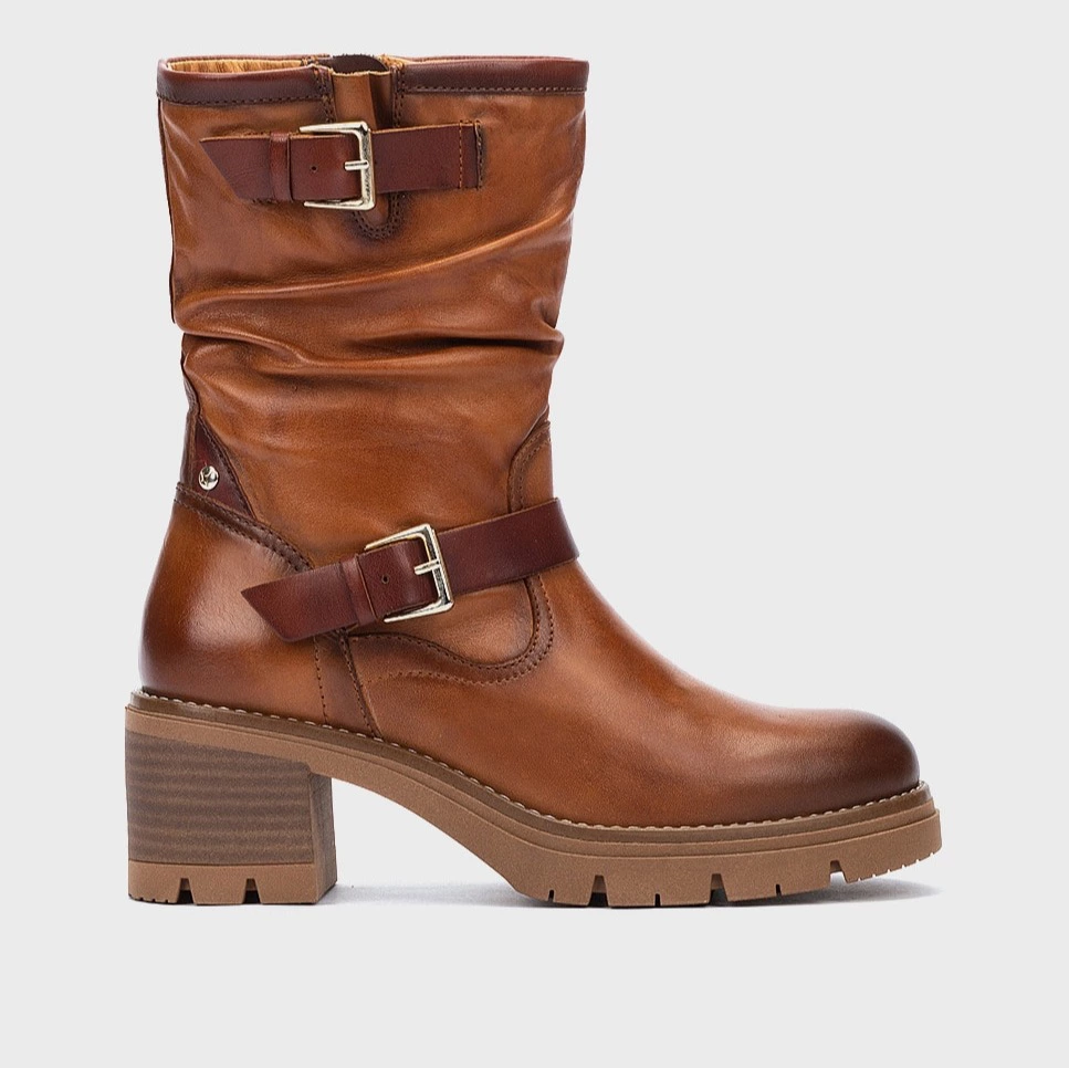 Botas de mujer de piel con cremallera y suela extraligera

