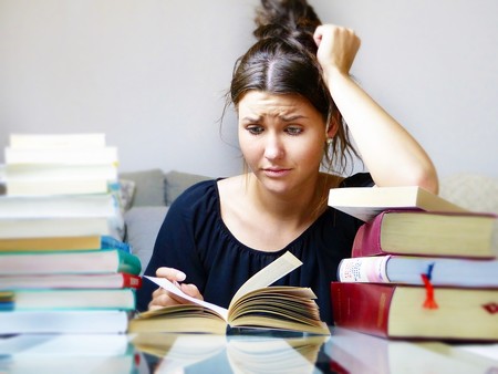 El burn-out o síndrome del trabajador quemado no es una enfermedad laboral, sino un fenómeno ocupacional, según explica la OMS