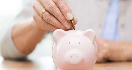 La hucha de las pensiones se agota, así quiere el Gobierno acabar con el déficit de la Seguridad Social