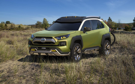 Este Toyota FT-AC Concept es un prototipo conectado y listo para cualquier aventura off-road