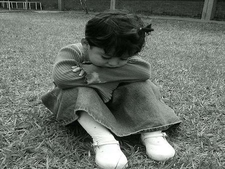 Depresión infantil: factores de riesgo familiares y del entorno