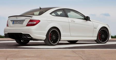 El Mercedes-Benz C 63 AMG Coupé seguirá a la venta hasta primavera de 2015