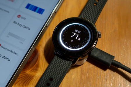 The watch charges from 0 to 100% in 41 minutes. The maximum power I measured was 6 W