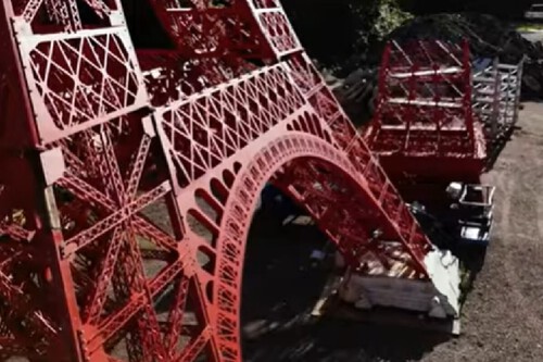 Réplica da Torre Eiffel. Créditos: Reprodução/ Youtube