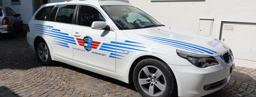 A un abogado suizo le ha caído el multazo por ir con su BMW pegándose a los coches de delante en autopista: 115.000 euros