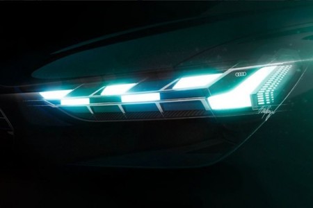Audi presenta dos teasers del crossover eléctrico que develará en Ginebra
