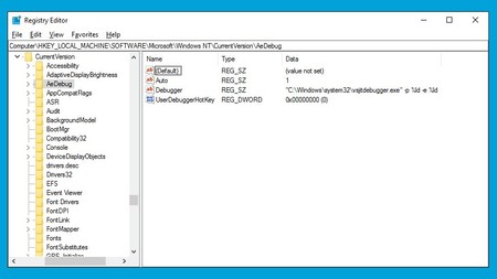 El Editor de Registro se moderniza con una barra de direcciones con la llegada de Redstone 2