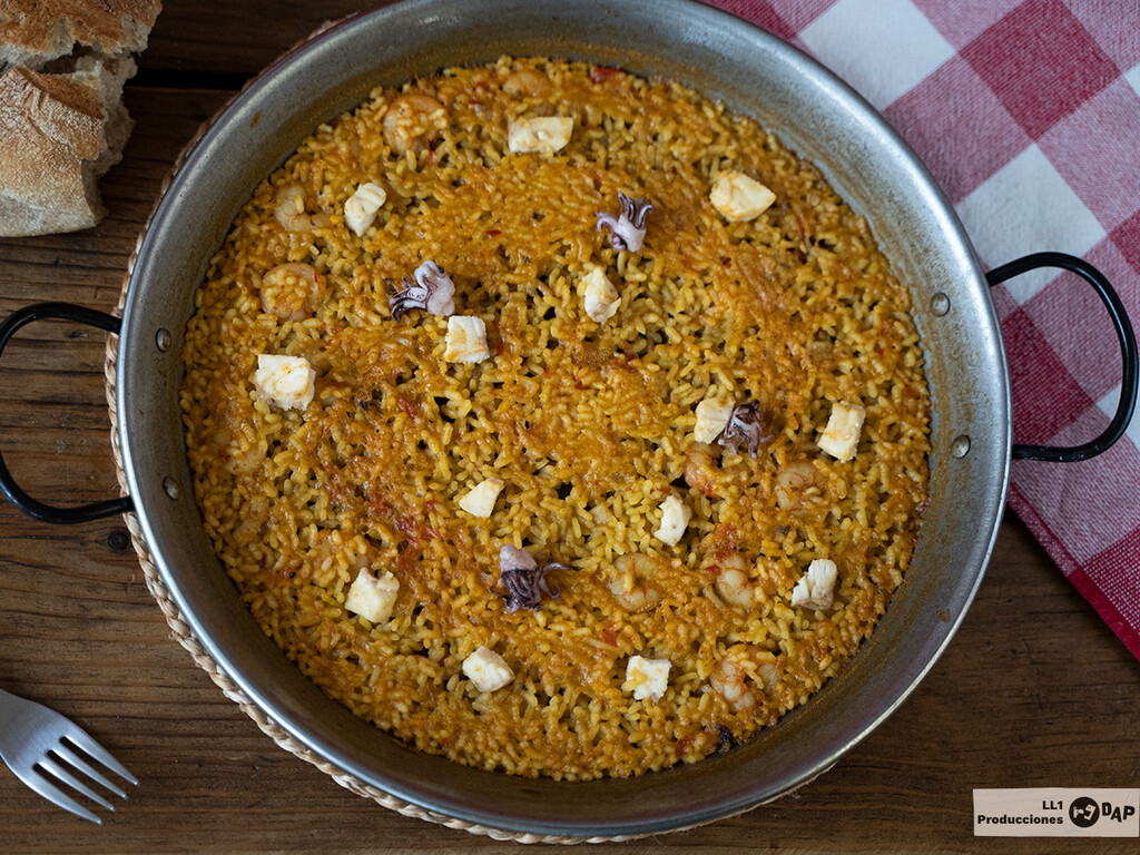 Arroz al senyoret, la receta clásica de arroz y marisco pelado