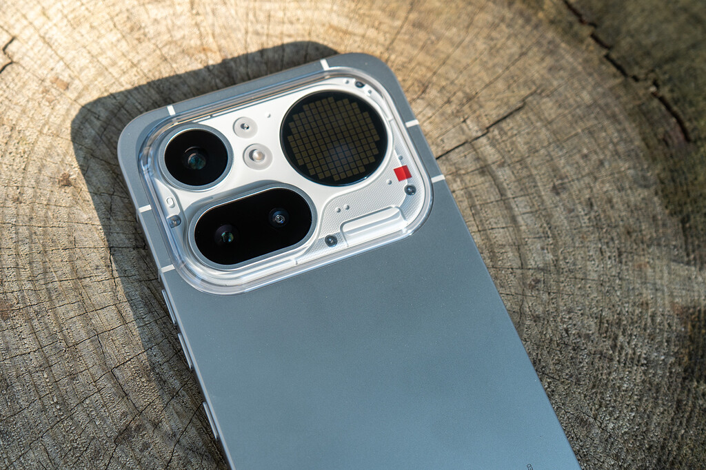 Nothing Phone (4a) Pro, análisis: te atrae por su juego de luces y acaba enamorándote por todo lo demás