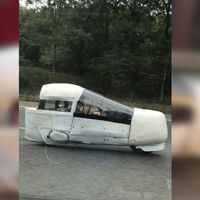 Una moto eléctrica hecha con una balsa y cinta adhesiva: el engendro legal que sorprende a la Policía inglesa