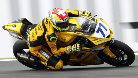 Dominique Aegerter completa el póker de victorias en Assen y deja sentenciado el mundial de Supersport
