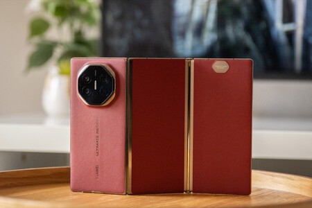 Huawei Mate XT Ultimate Design