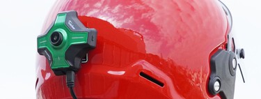 En Japón inventaron algo que promete convertir tu casco de moto en un caza de combate, y ya está a la venta 