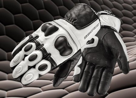 Guantes AXO Snake, protección con estilo