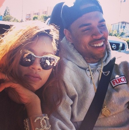 ¿Cómo le sentará el naranja tipo "mono de cárcel" a Chris Brown? Lo mismo lo descubrimos pronto