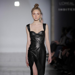 Foto 11 de 19 de la galería roberto-verino-primavera-2017 en Trendencias