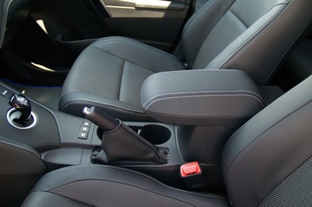 Toyota Auris 2015 Hibrido 21