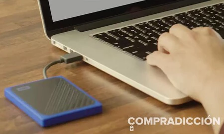 Amazon tiene más barato que nunca el disco duro SSD portable Western Digital My Passport Go de 1 TB: llévatelo por sólo 81,99 euros