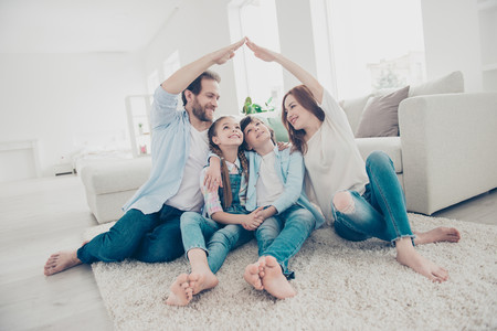 Cómo conectar diariamente con nuestra pareja, y por qué es tan importante cuidar nuestra relación por el bien de los hijos