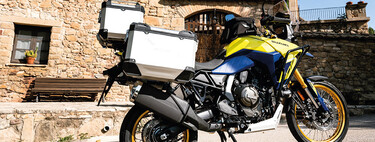 ¡Por fin! La Suzuki V-Strom 800DE llega con 83 CV para plantar cara a la Honda Transalp