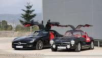 Juntamos un Mercedes 300 SL y el Mercedes SLS AMG: cuando el abuelo conoce a su nieto