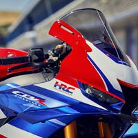 Así se ve la futura Honda CBR1000RR-R sobre el papel: adiós a los "innecesarios" alerones, a contracorriente