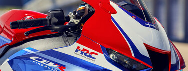 Así se ve la futura Honda CBR1000RR-R sobre el papel: adiós a los "innecesarios" alerones, a contracorriente
