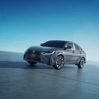 El Toyota Yaris Hybrid ya tiene precio en México: así es el sedán híbrido más barato del mercado