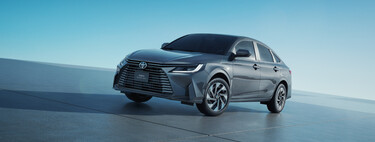 El Toyota Yaris Hybrid ya tiene precio en México: así es el sedán híbrido más barato del mercado