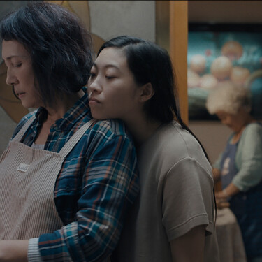 Una conversación feminista entre tres generaciones: Lo que ha cambiado (y lo que no) en el feminismo de abuelas, hijas y nietas