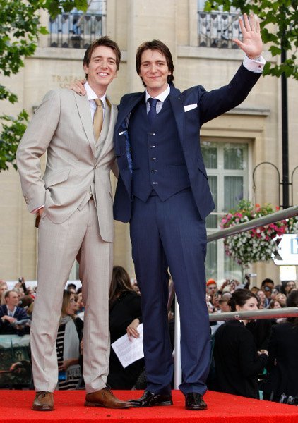 Los hermanos Phelps y sus trajes waterproof en la presentación de Harry Potter y las Reliquias de la Muerte parte 2