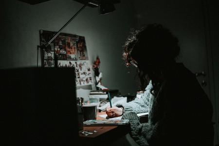 Lo que le sucede a tu cuerpo cuando trabajas en el turno de noche y duermes de día