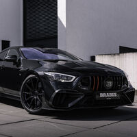 El Brabus más bruto de la historia es este demencial PHEV de 930 CV y 1.550 Nm. No es etiqueta CERO, pero nos da igual