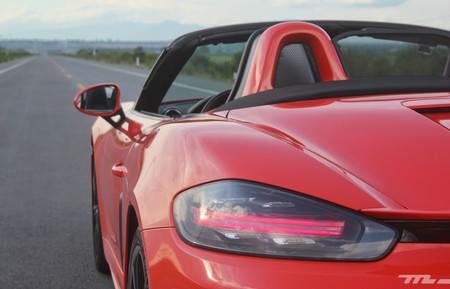 Porsche 718 Boxster S 5