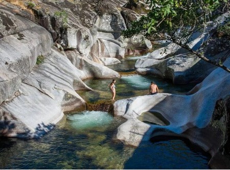 Piscina Natural Sin Gente Verano Extremadura